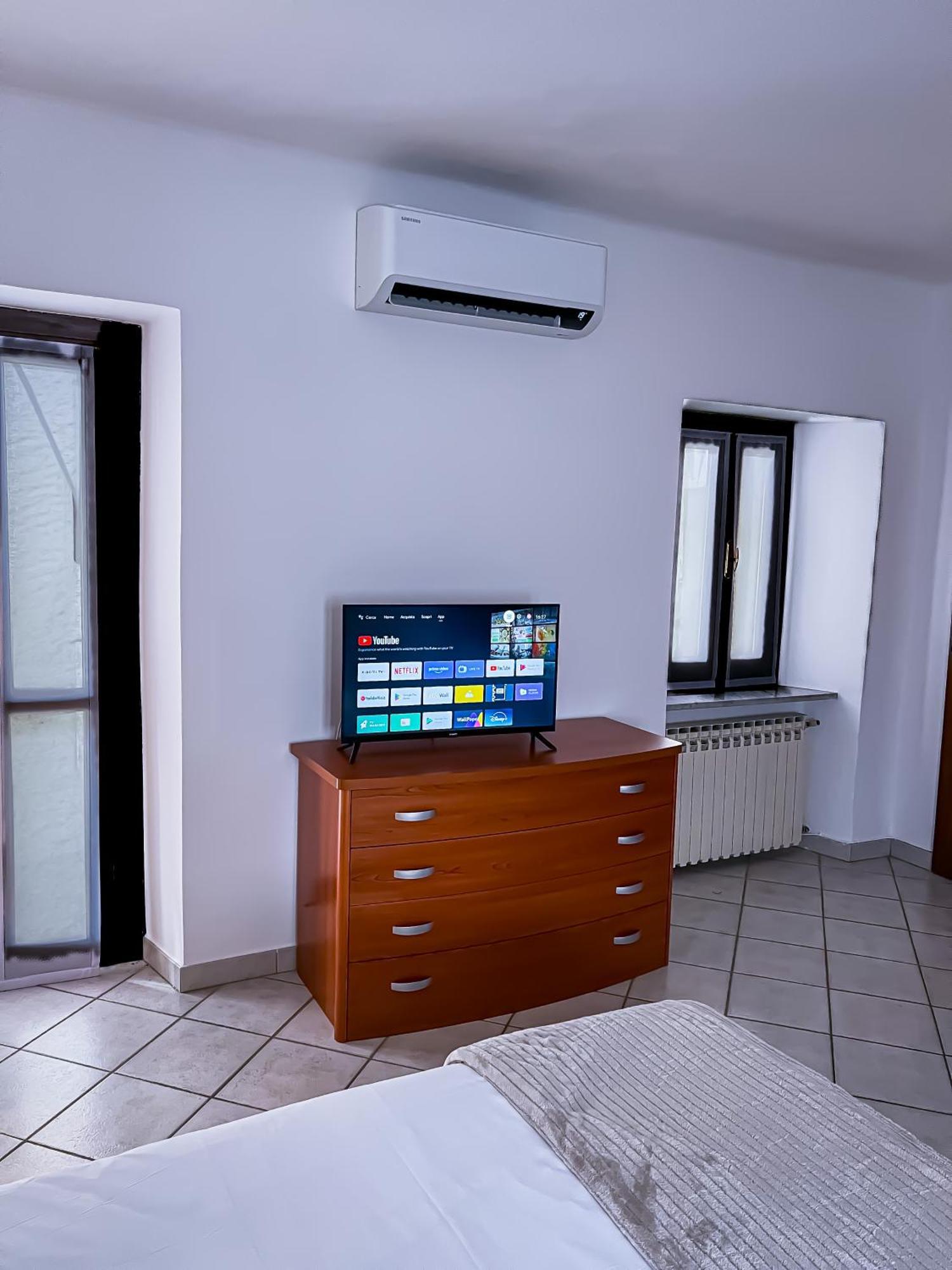 Ca' Vittoria Urban Lodge Alba Kültér fotó